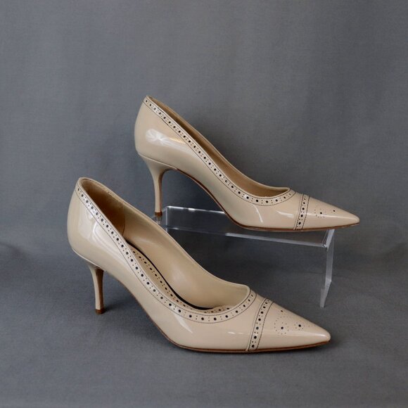Manolo Blahnik 38 Quitohi Patent Nude Tan Point Toe Heels Perforated Laser Cut - Picture 2 of 16